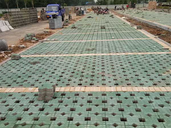 金年会植草砖
怎么铺？有什么方法？